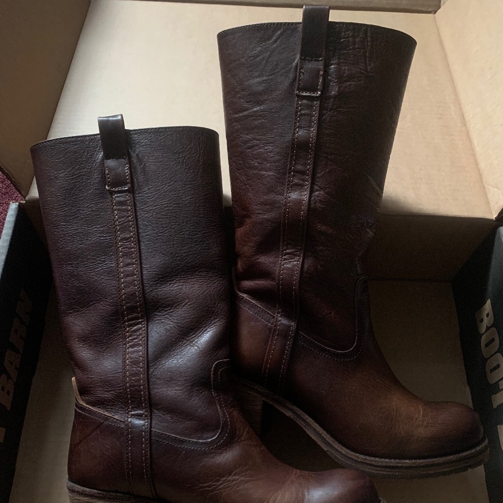 Cleo and wolf calf boots